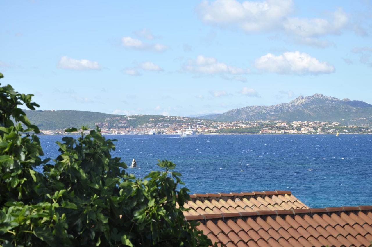 Appartamentino Panoramico...Con Finestra Sul Mare! La Maddalena  Exteriör bild
