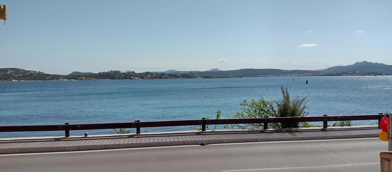 Appartamentino Panoramico...Con Finestra Sul Mare! La Maddalena  Exteriör bild