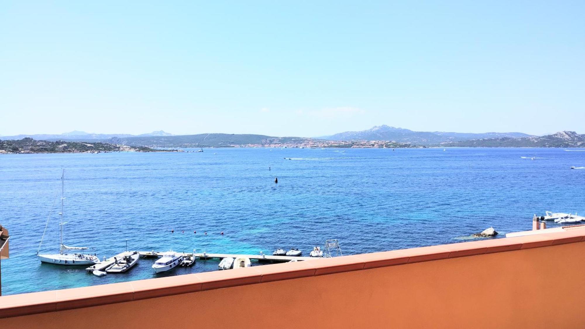 Appartamentino Panoramico...Con Finestra Sul Mare! La Maddalena  Exteriör bild